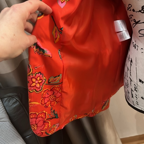 Jones New York Signature single breasted fully lined jacked. - Picture 6 of 9